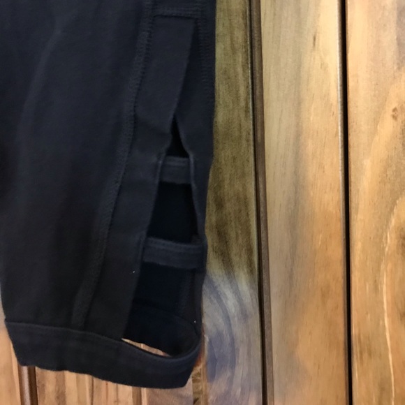 Bundle!! 2 women’s Xersion fitted capris size S - Picture 7 of 8